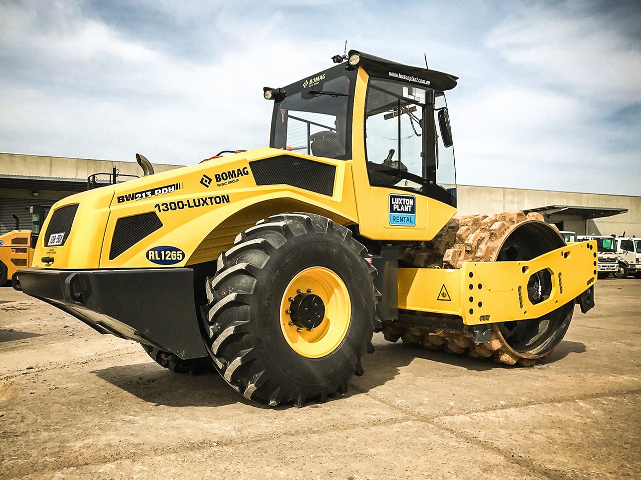 Bomag BW213PDH-5 - Luxton Plant Earthmoving Rental